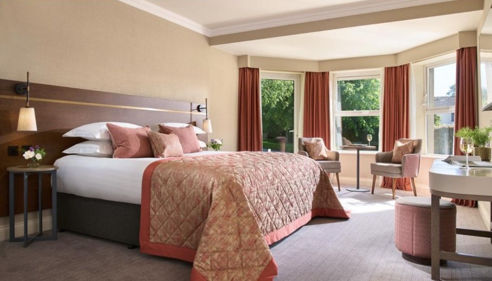 Tulfarris Hotel - Bedroom, second view